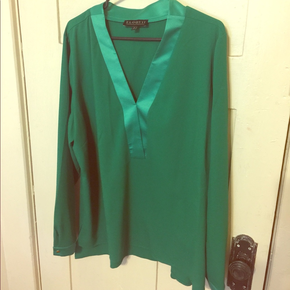 Beautiful Kelly Green Blouse